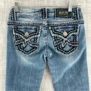 Miss‎ Me Irene Straight Leg Altered Hem Women's  CropJeans Size 26 2270/1.2